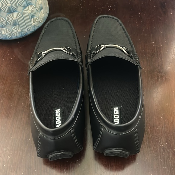 Madden M-dawnn Black Textured everyday , Loafers with Silver Accents, size 8 main image 6